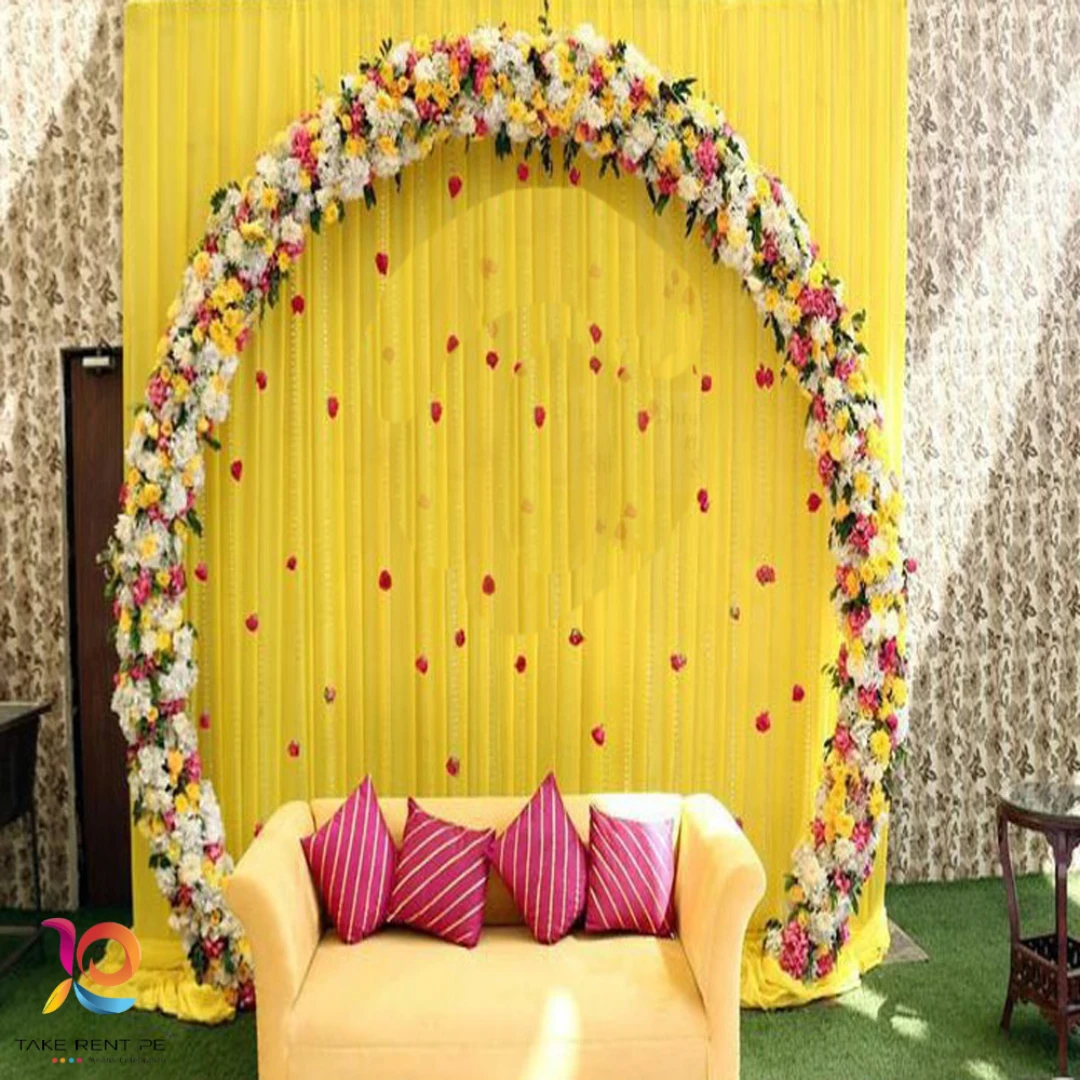 Classic and Simple Engagement Decoration with Flower